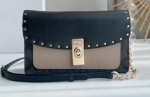 蔻驰（COACH）女士单肩斜挎包